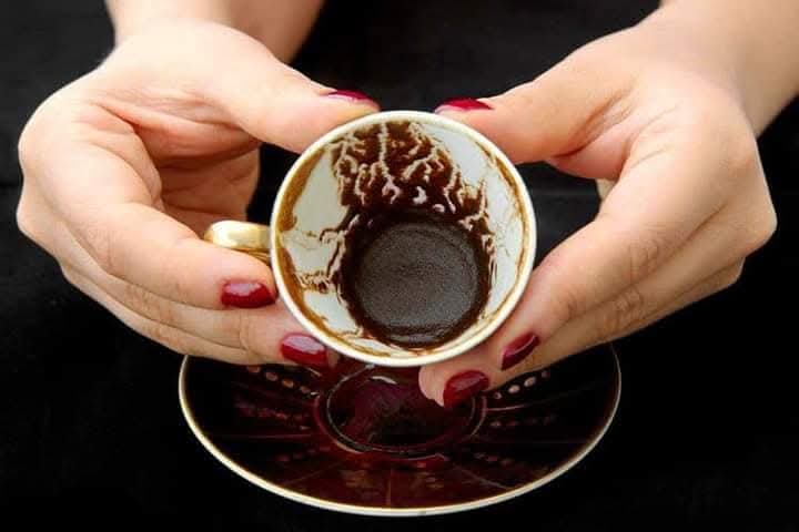CAFFEOMANZIA con MIHAELA HUTUTUC, terapeuta naturopata